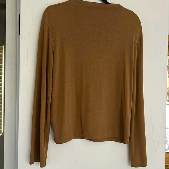 Rich camel new Banana Republic top - never worn , No tags - Picture 2 of 5